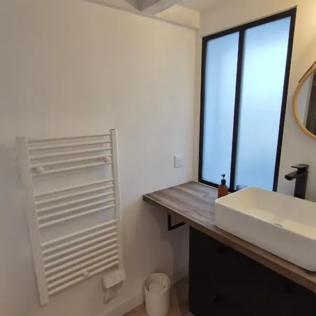 아파트 Maison Plein Centre A 100 M De La 생죠지드디돈느